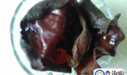 木耳炒猪心的做法