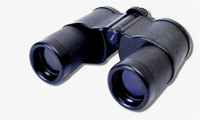 望远镜是谁发明的