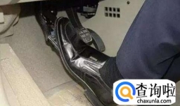 练车穿什么鞋好控制离合器