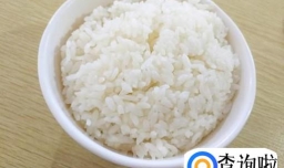 韩式辣白菜炒饭的做法