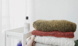 毛衣怎么穿怎么洗不容易变形起球呢？