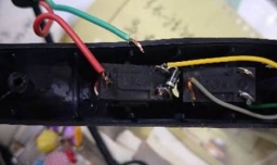 电吹风的正确接线方法是什么？