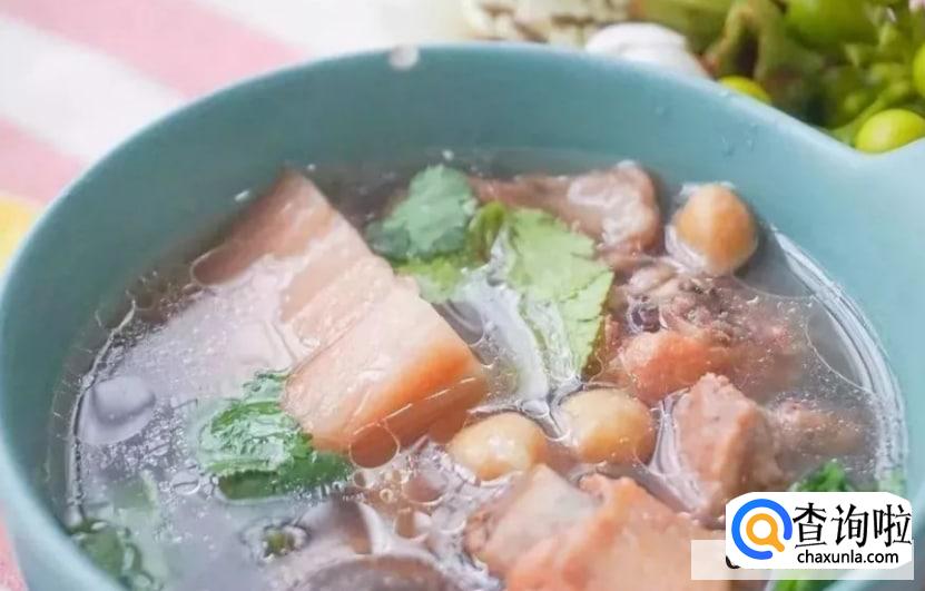 如何快速去掉肉汤上面的浮油？