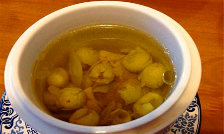 猪心炖莲子的功效