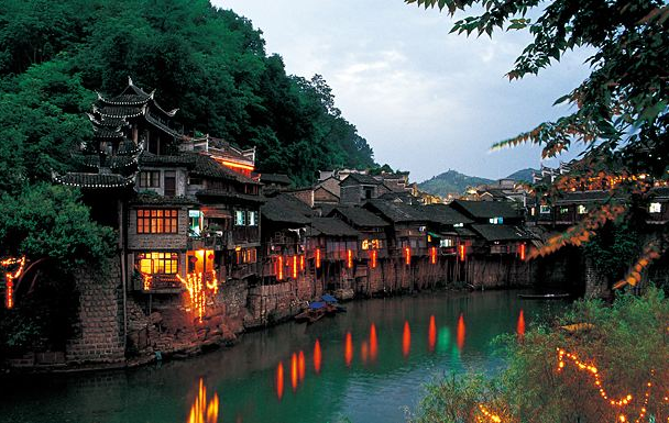 凤凰古城在哪里