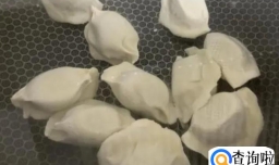 速冻饺子化了粘在一起了怎么办