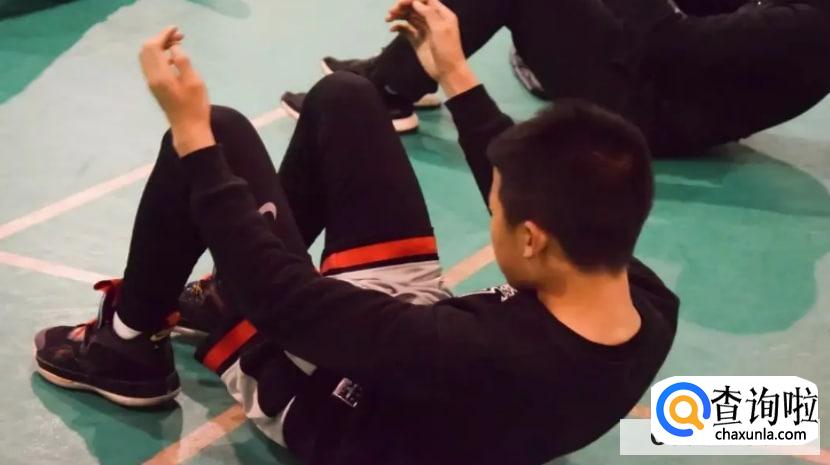 腹肌撕裂者是什么?