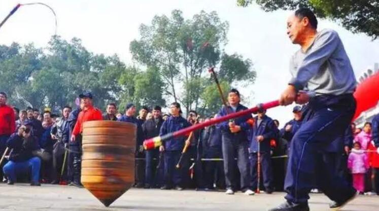 陀螺节是哪个民族的节日