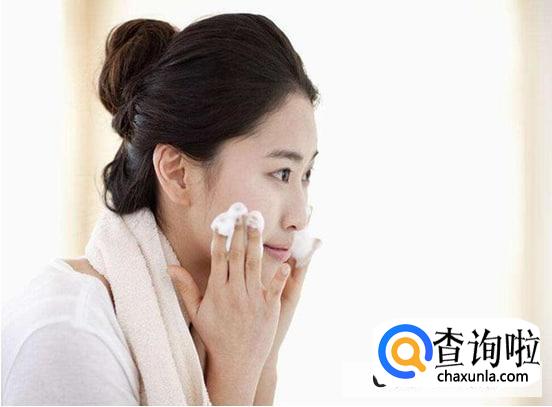 冬季洗脸要注意什么