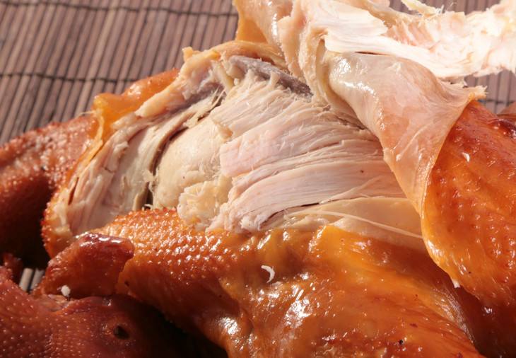 熏鸡前为什么要抹香油