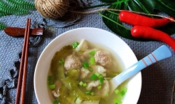 如何做苦瓜瘦肉汤好喝？