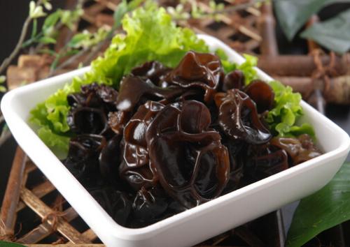 喝咖啡不能吃什么食物