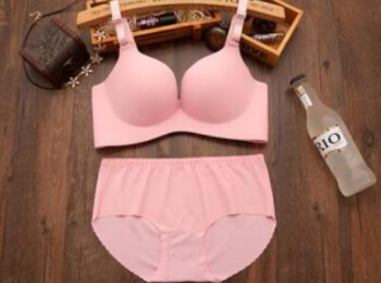 内衣a b c 有什么区别