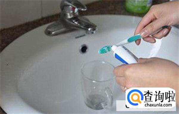 玻璃制品要清理怎么做