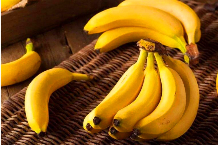 怎么把手变白变嫩变细