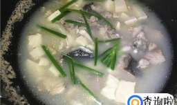 浓香豆腐鱼头汤的家常做法