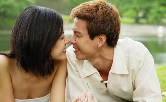 男朋友还和前女友联系怎么办