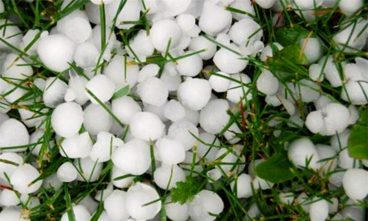 冰雹是怎样形成的