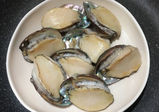 红烧鲍鱼的做法