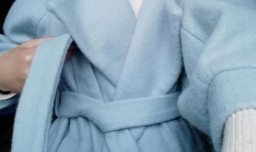 衣服腰带蝴蝶结系法