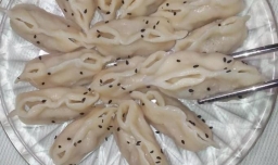 怎样做美味的白菜肉元宝水饺？