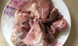 如何做大骨头炖山药？