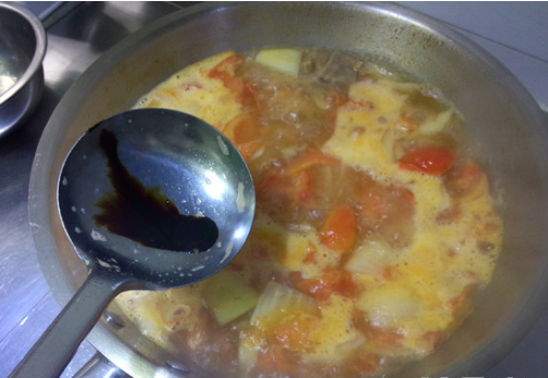 西红柿土豆炖牛腱子肉的做法