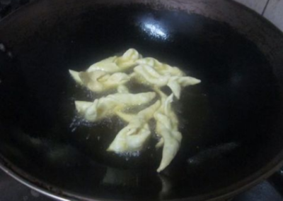 北方炸鸡蛋果的做法