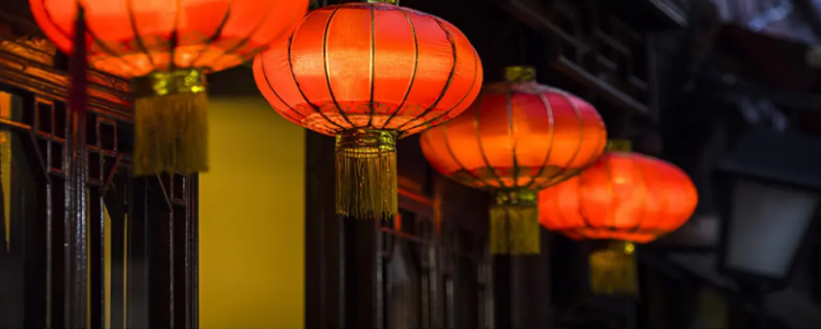 关于过年的诗句有哪些