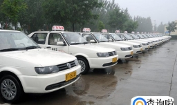 科目二定点停车与半坡起步操作技巧图解