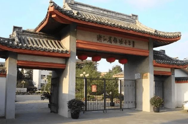 中国高中排行榜前十名