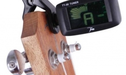 尤克里里如何使用调音器正确调音