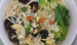 怎样做美味的香菇双耳营养面？