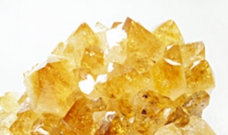 黄水晶的功效与作用