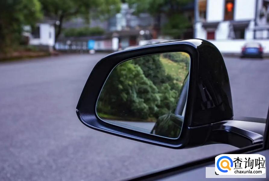 如何给汽车挡风玻璃除雾