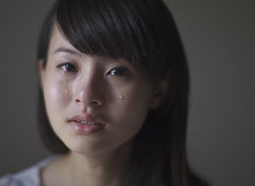 哭对眼睛的好处和坏处