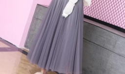 大衣里面可以搭配什么衣服