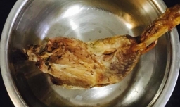 鸡腿肉拌白菜的家常做法