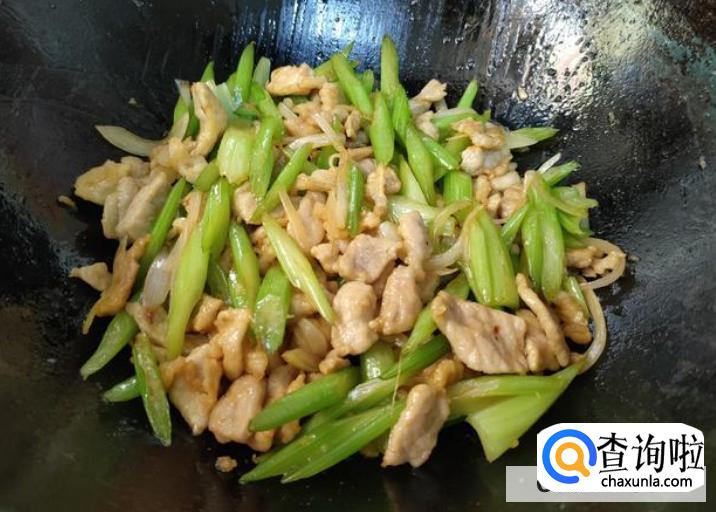 芹菜炒肉的做法