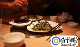 怎样给亲戚夹菜合适？