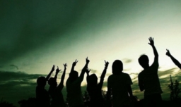 严峻是什么意思？