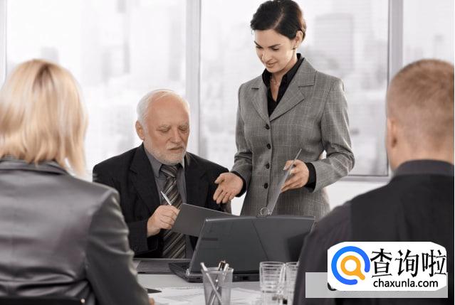 如何引起领导的注意