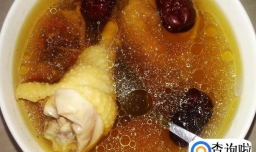黄精炖鸡腿的做法