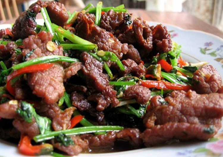 牛肉炒香菜的家常做法