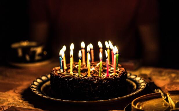 给18岁儿子送啥礼物好