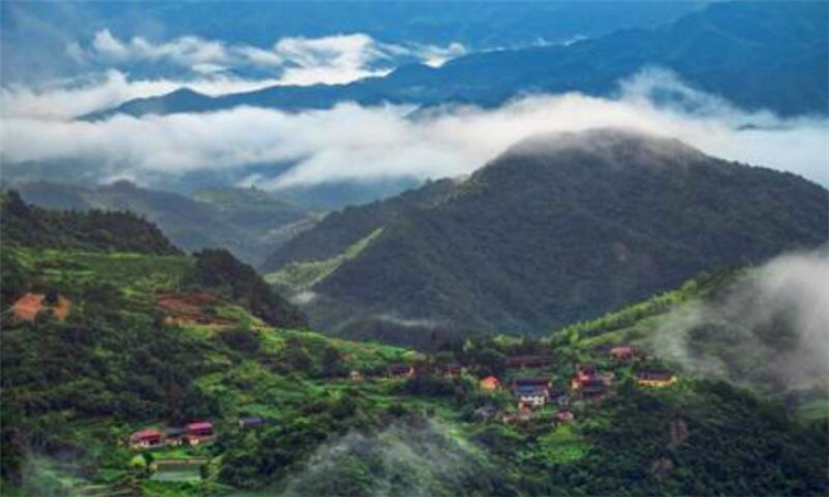 天姥山在哪里