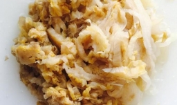 怎样做土豆烩酸菜好吃？