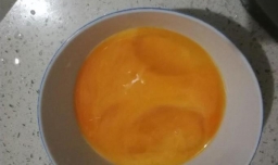 怎么做韭菜炒鸡蛋？