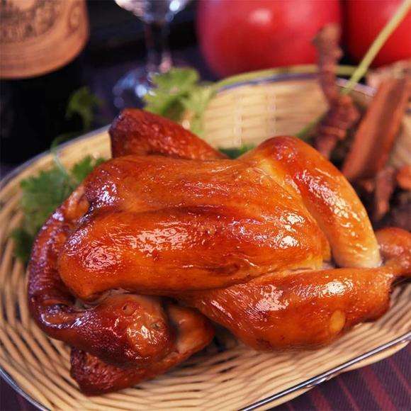 熏鸡前为什么要抹香油