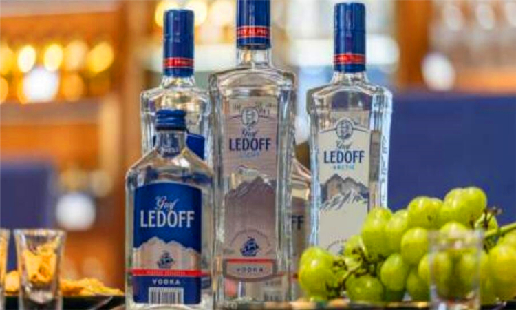 伏特加属于什么酒